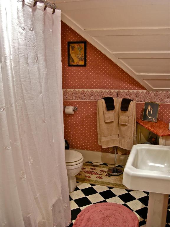 The Old Tower House Bed & Breakfast North Bend Pokoj fotografie