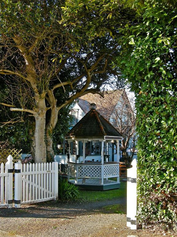 The Old Tower House Bed & Breakfast North Bend Exteriér fotografie